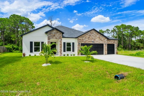 Photo of 1024 Tevis Street SE, Palm Bay, FL 32909 (MLS # 1087899)