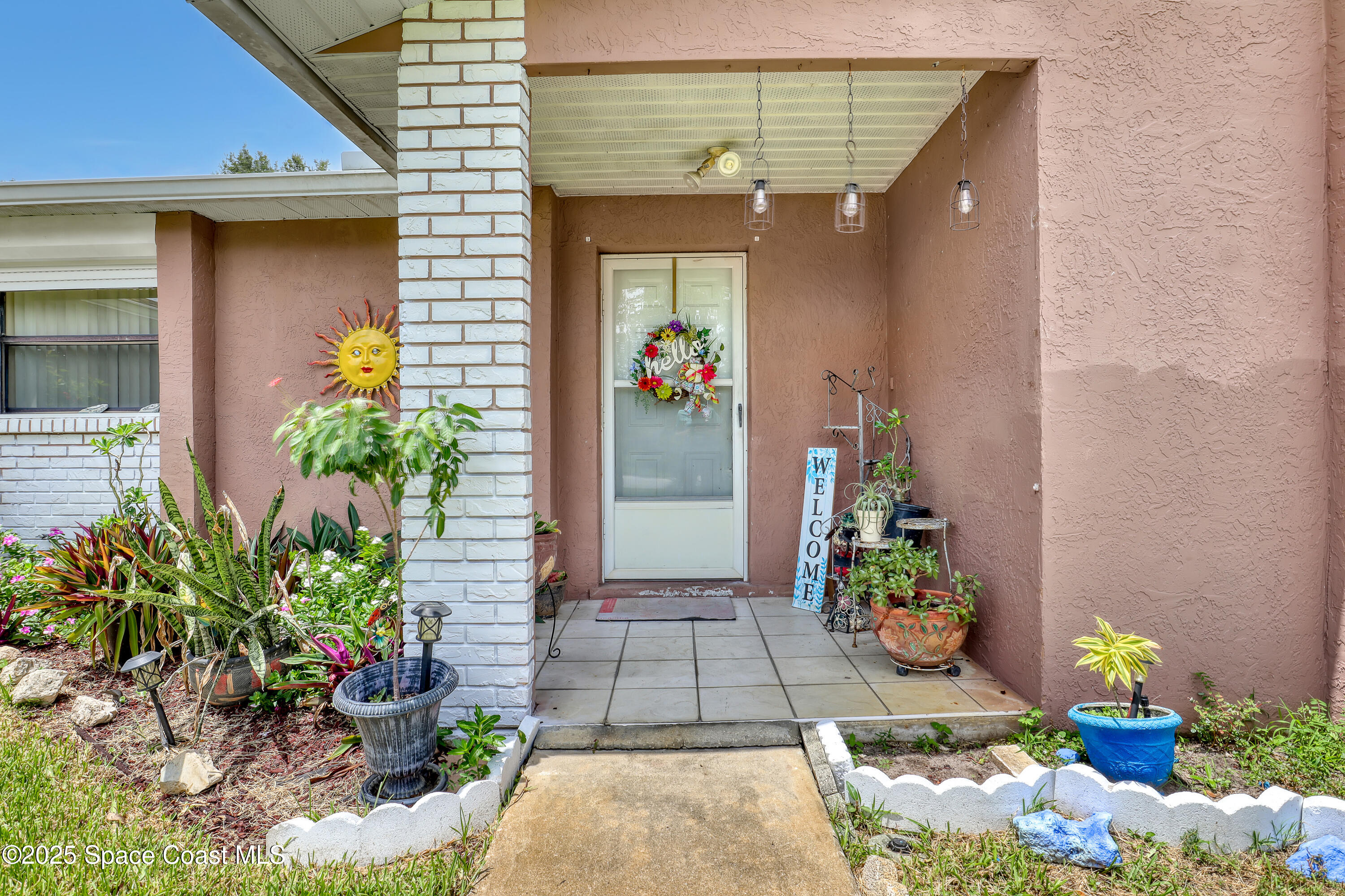 178 Cinnamon Lake Circle