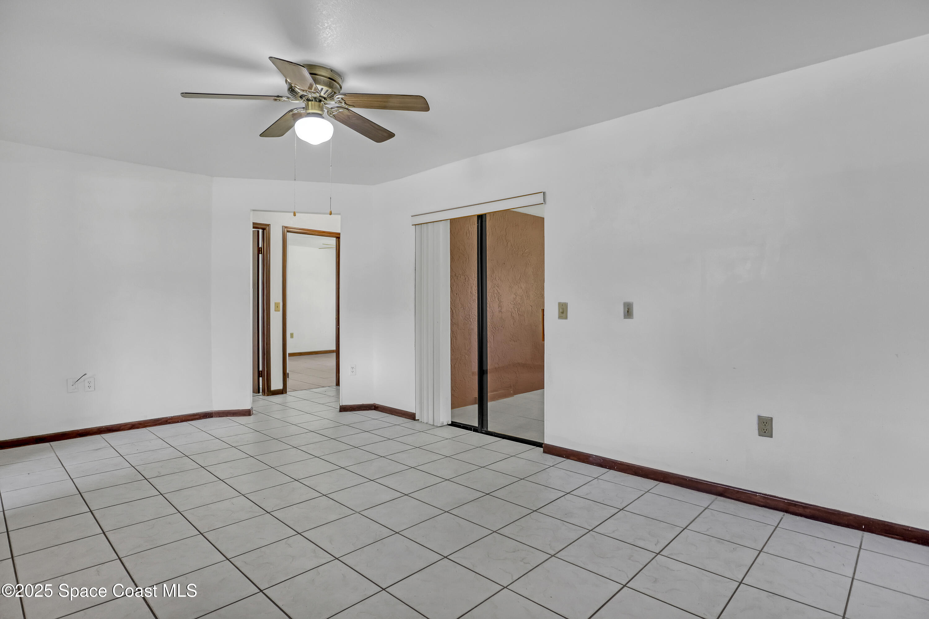 178 Cinnamon Lake Circle