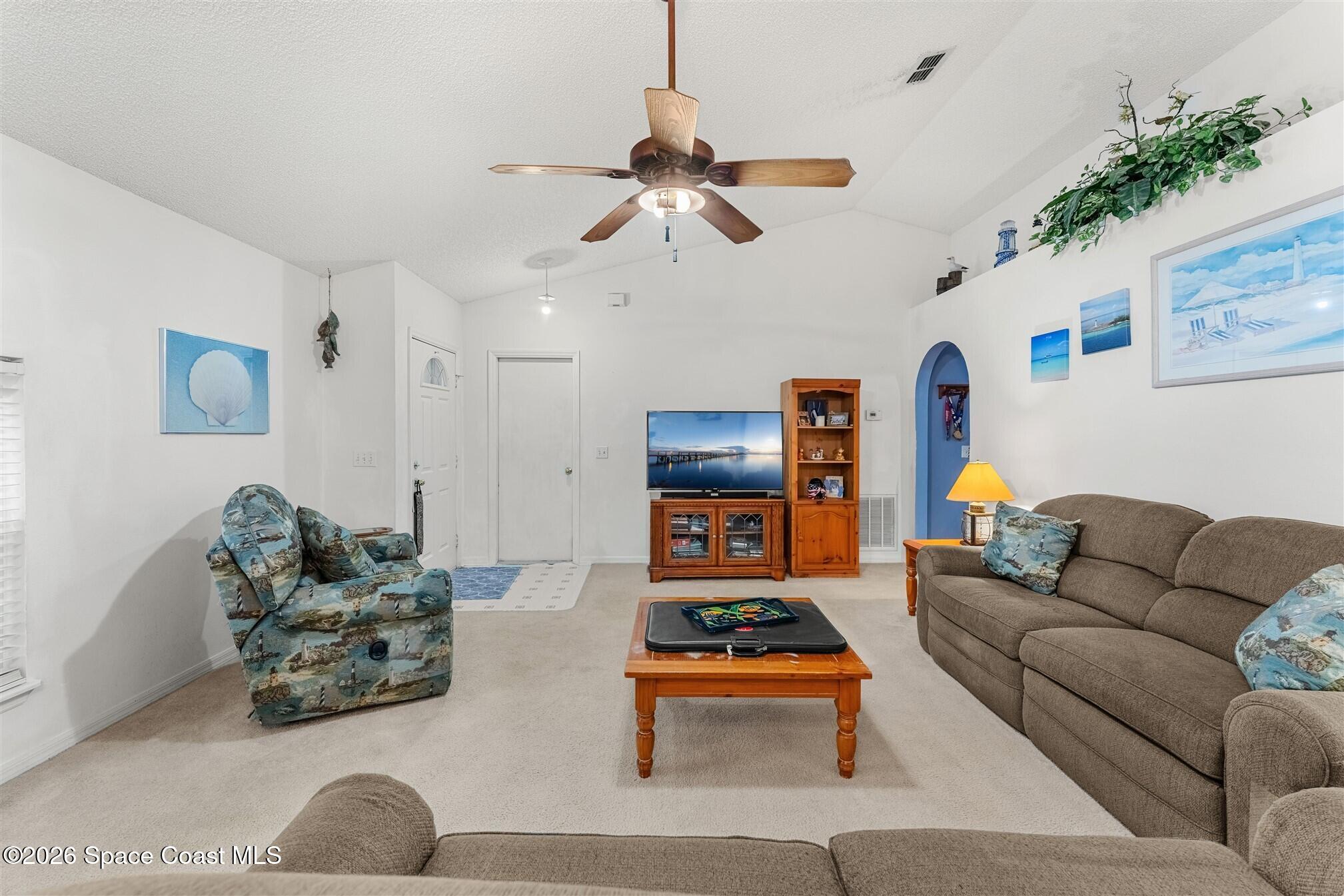 2047 Majestic Pine Court NE