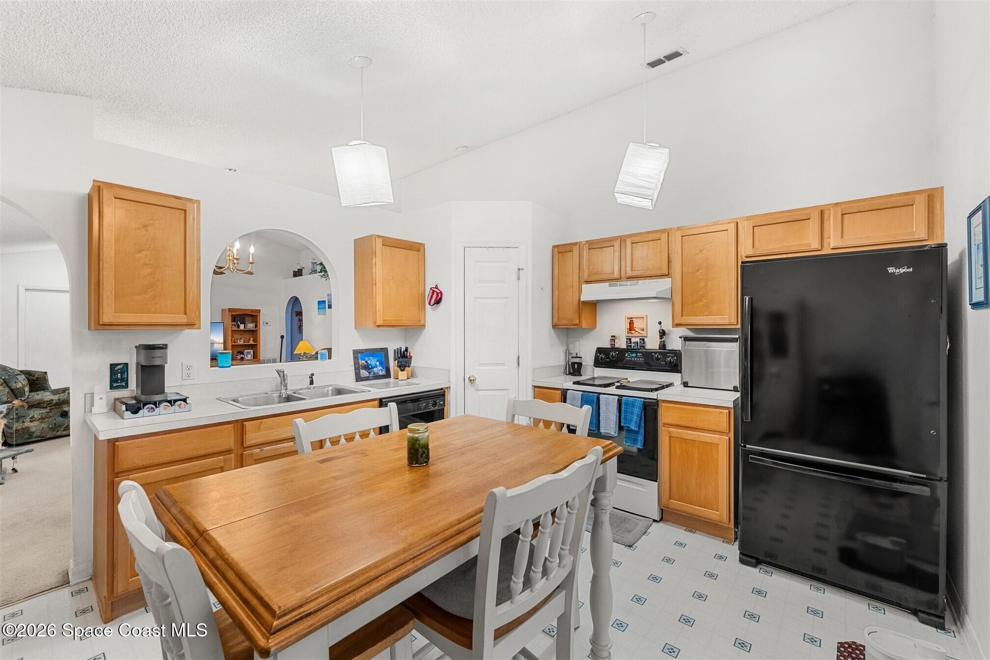 2047 Majestic Pine Court NE