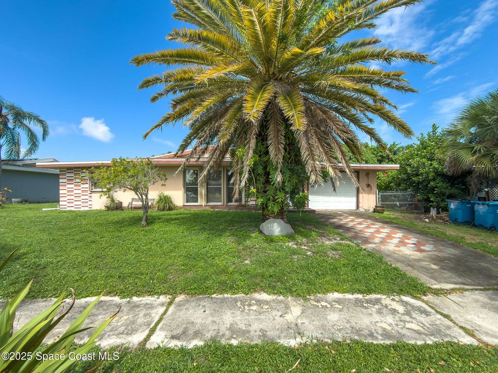 Photo of 756 Bianca Drive NE, Palm Bay, FL 32905 (MLS # 1059359)