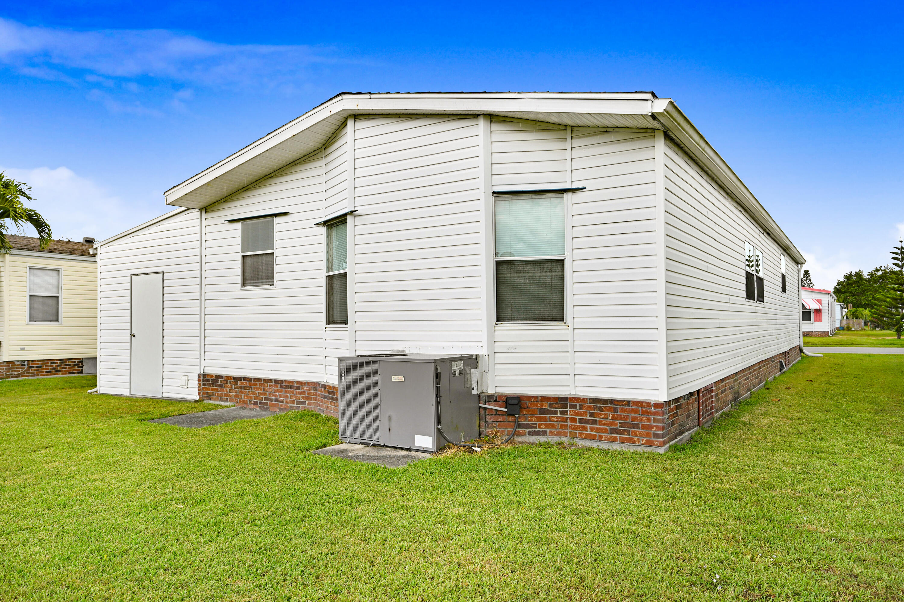 1967 Big Cypress Street NE