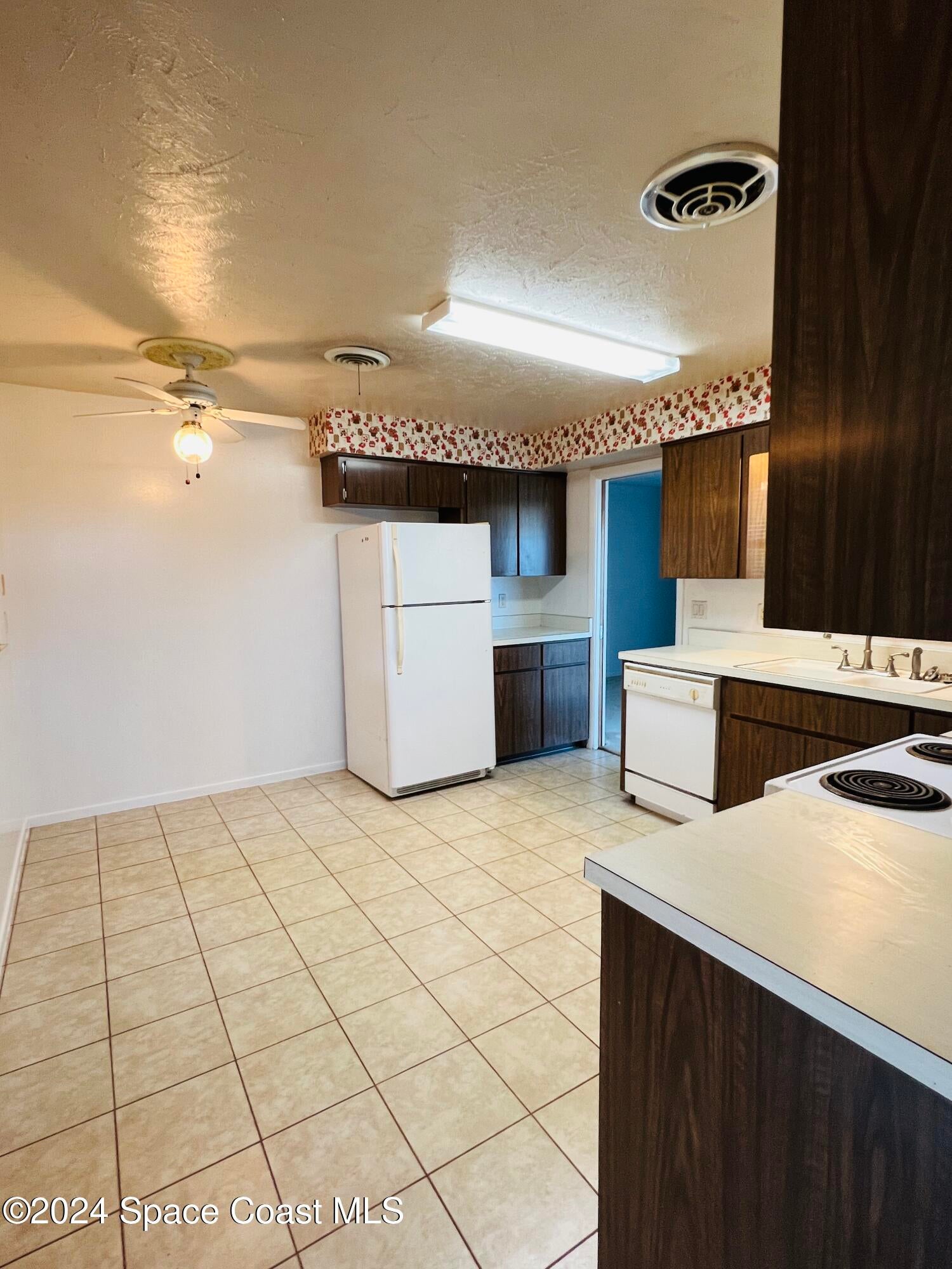 355 Bel Aire Drive S