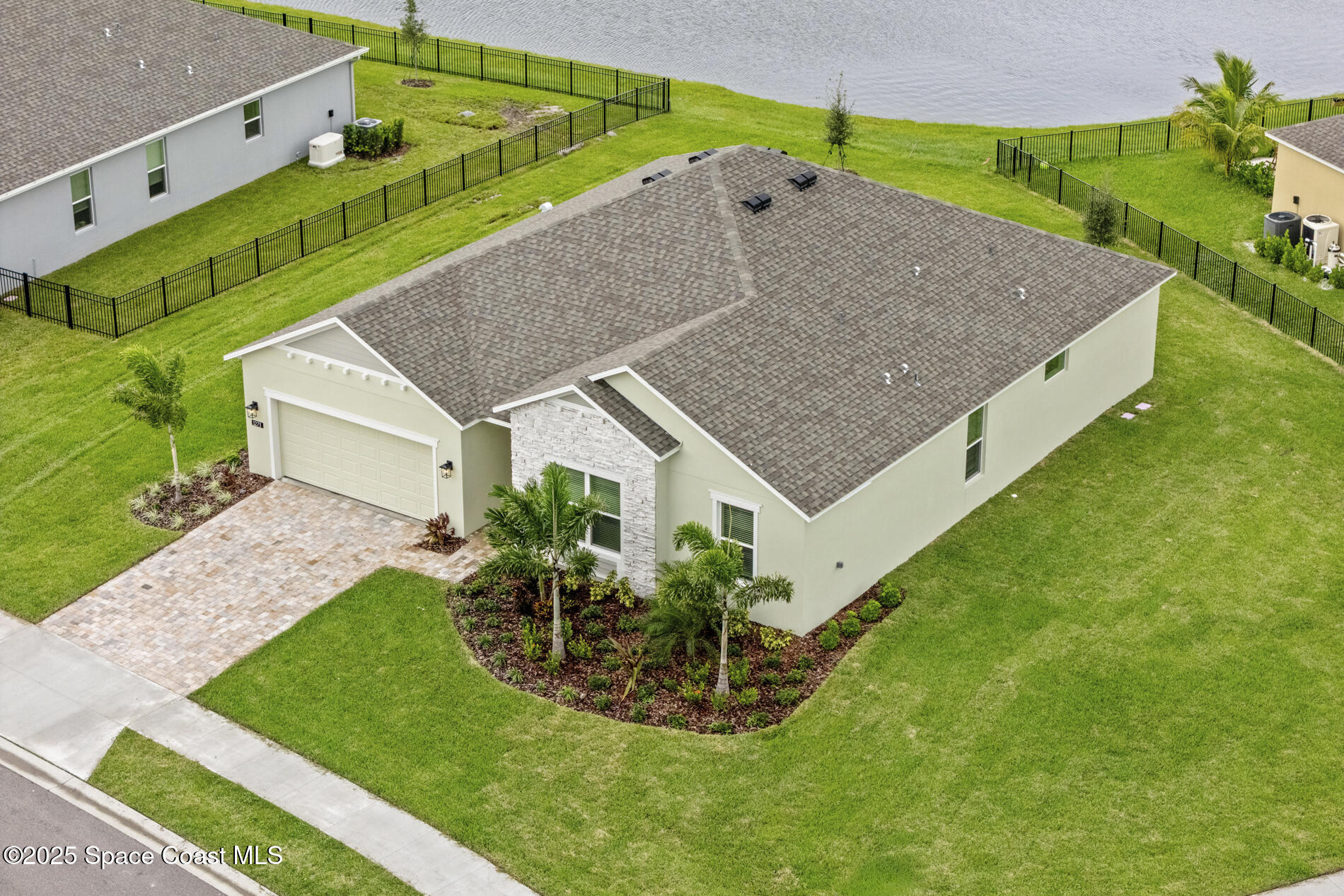 723 Clancy Avenue NE