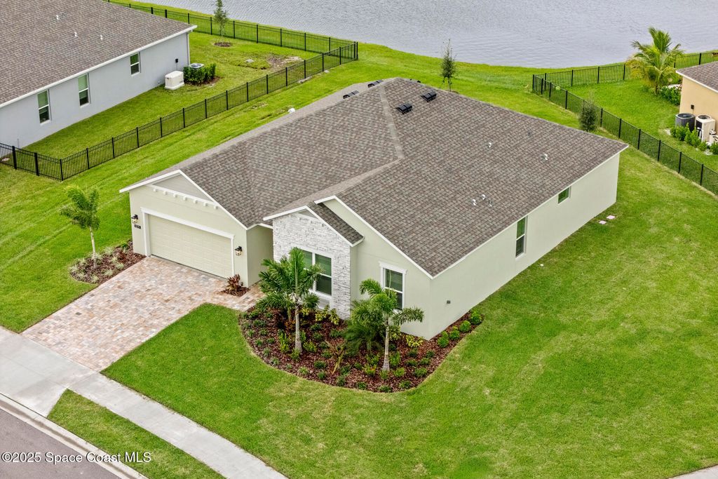 Photo of 723 Clancy Avenue NE, Palm Bay, FL 32905 (MLS # 1056201)