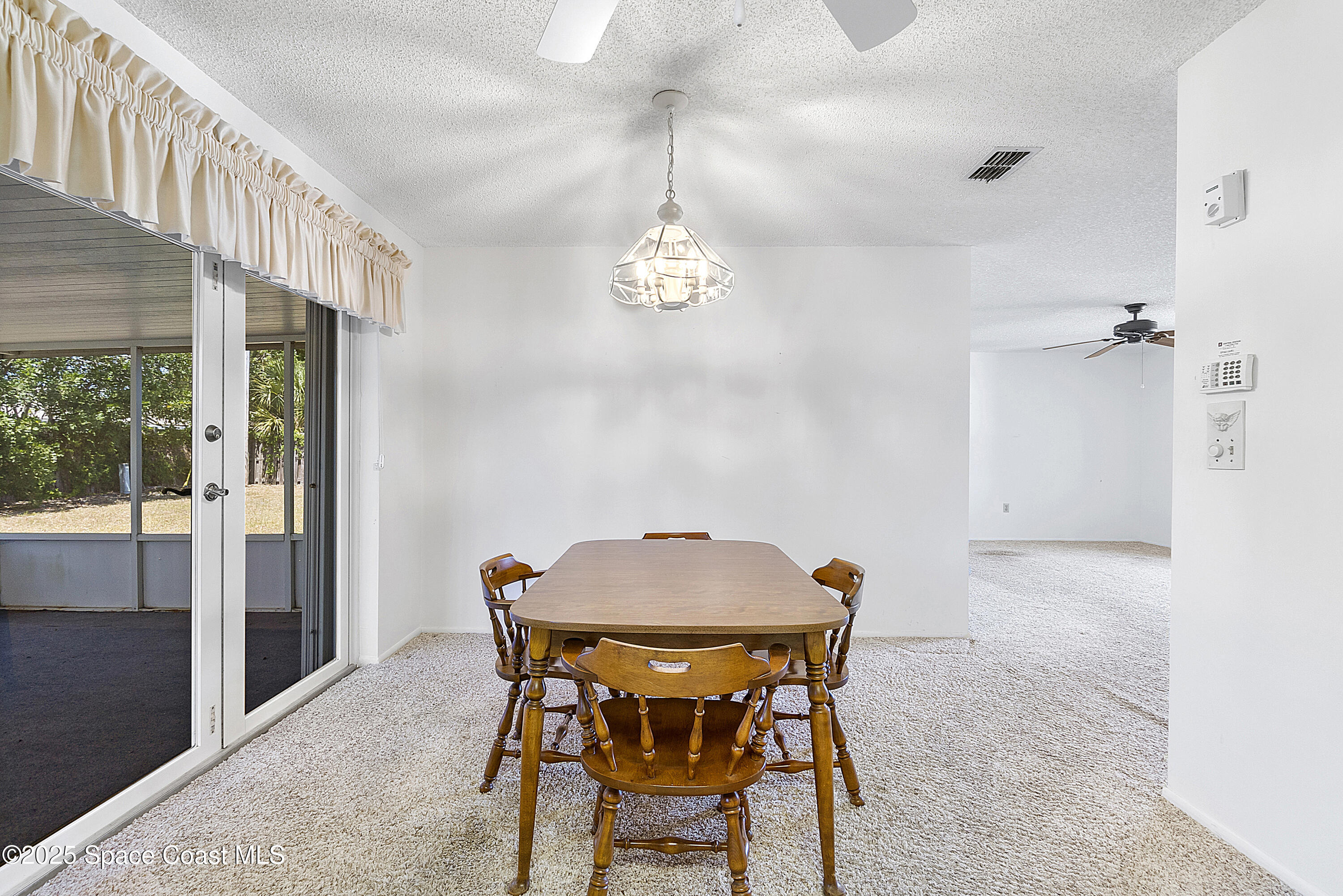 1240 Arlington Circle
