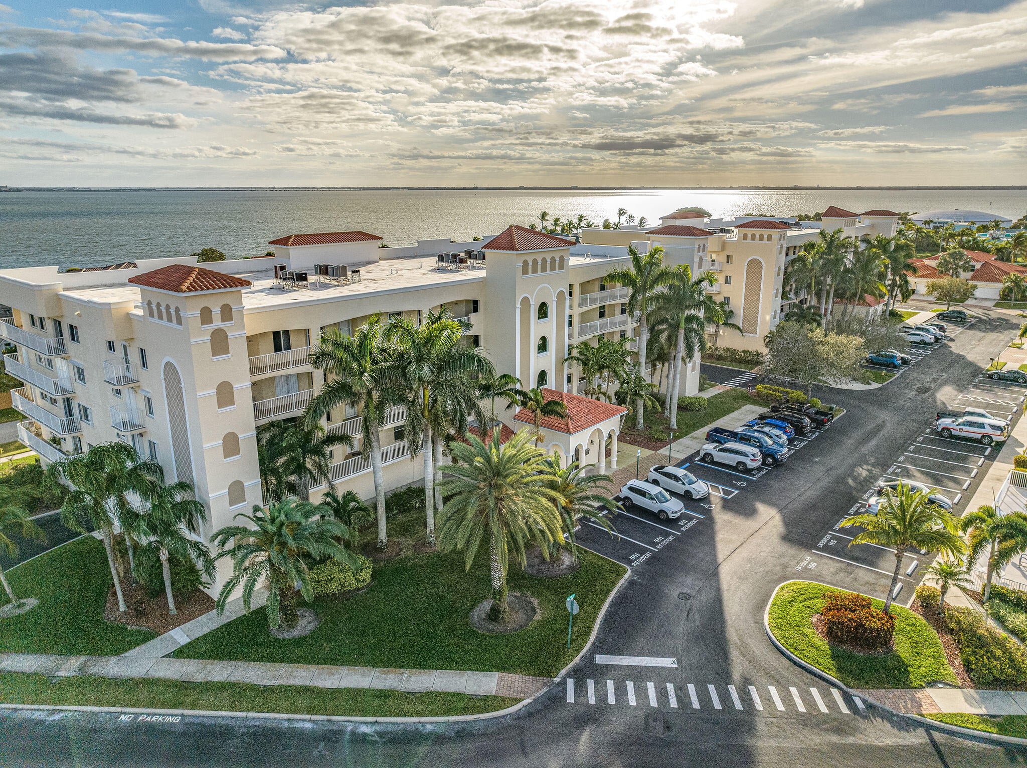 551 Casa Bella Drive 206
