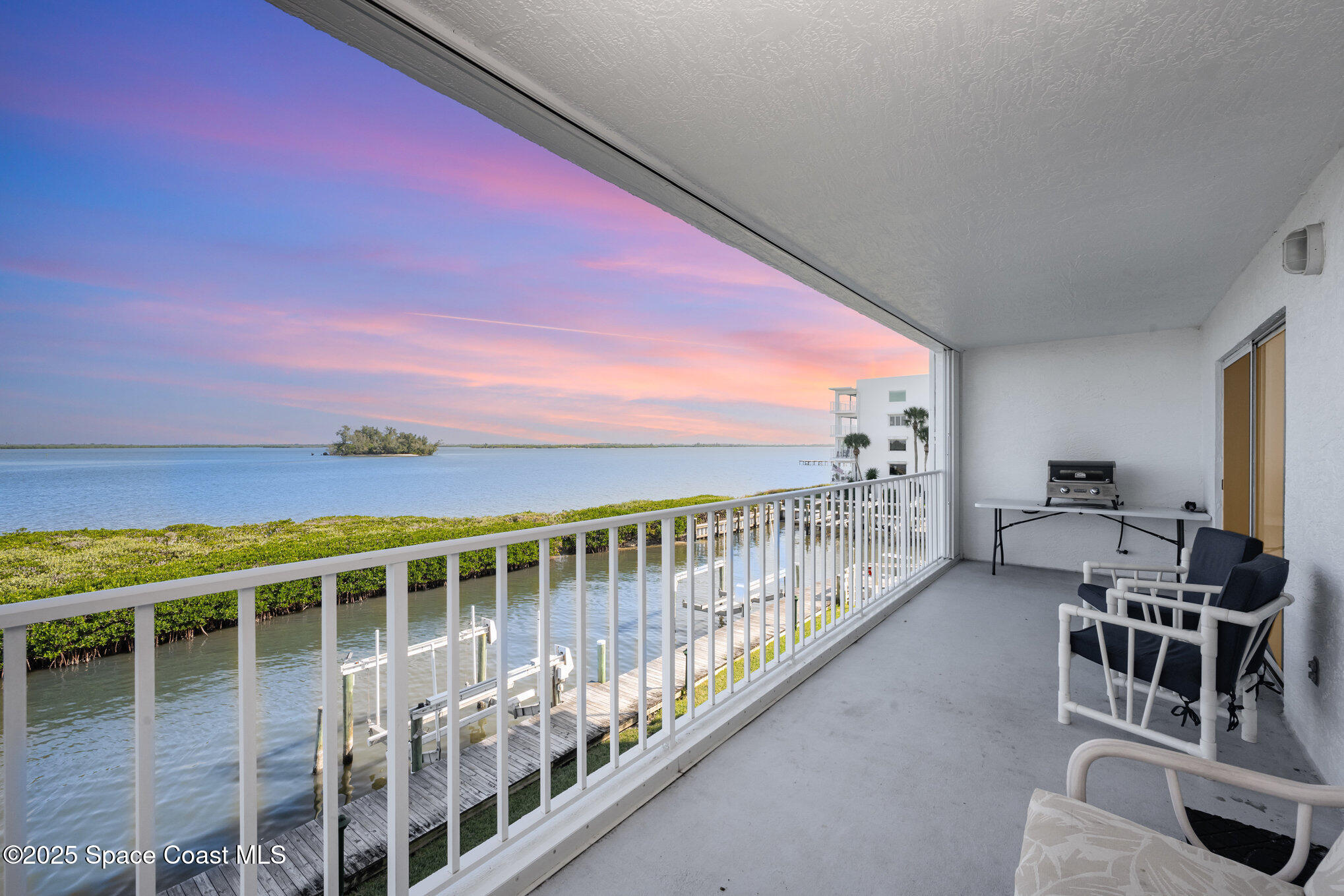 6029 N River Run Drive