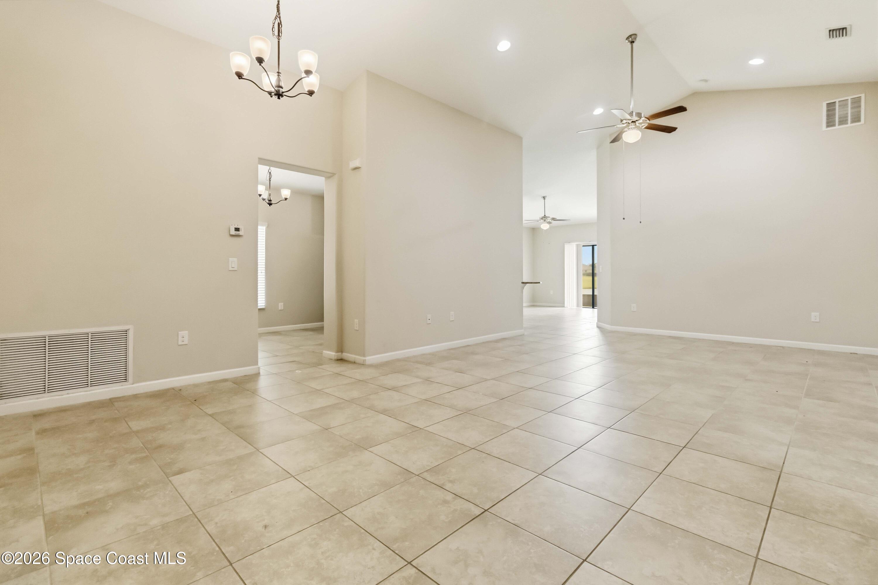 577 Trymore Drive SE