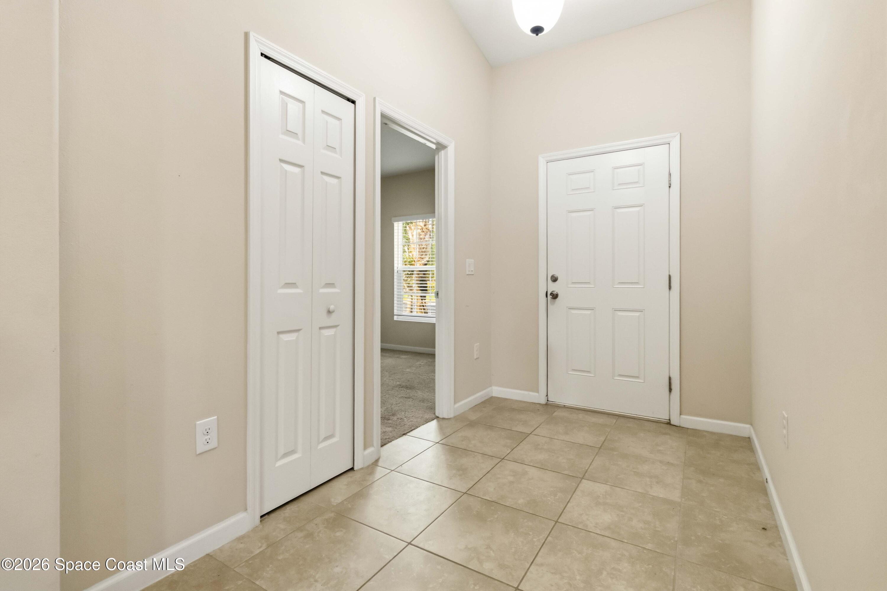 577 Trymore Drive SE