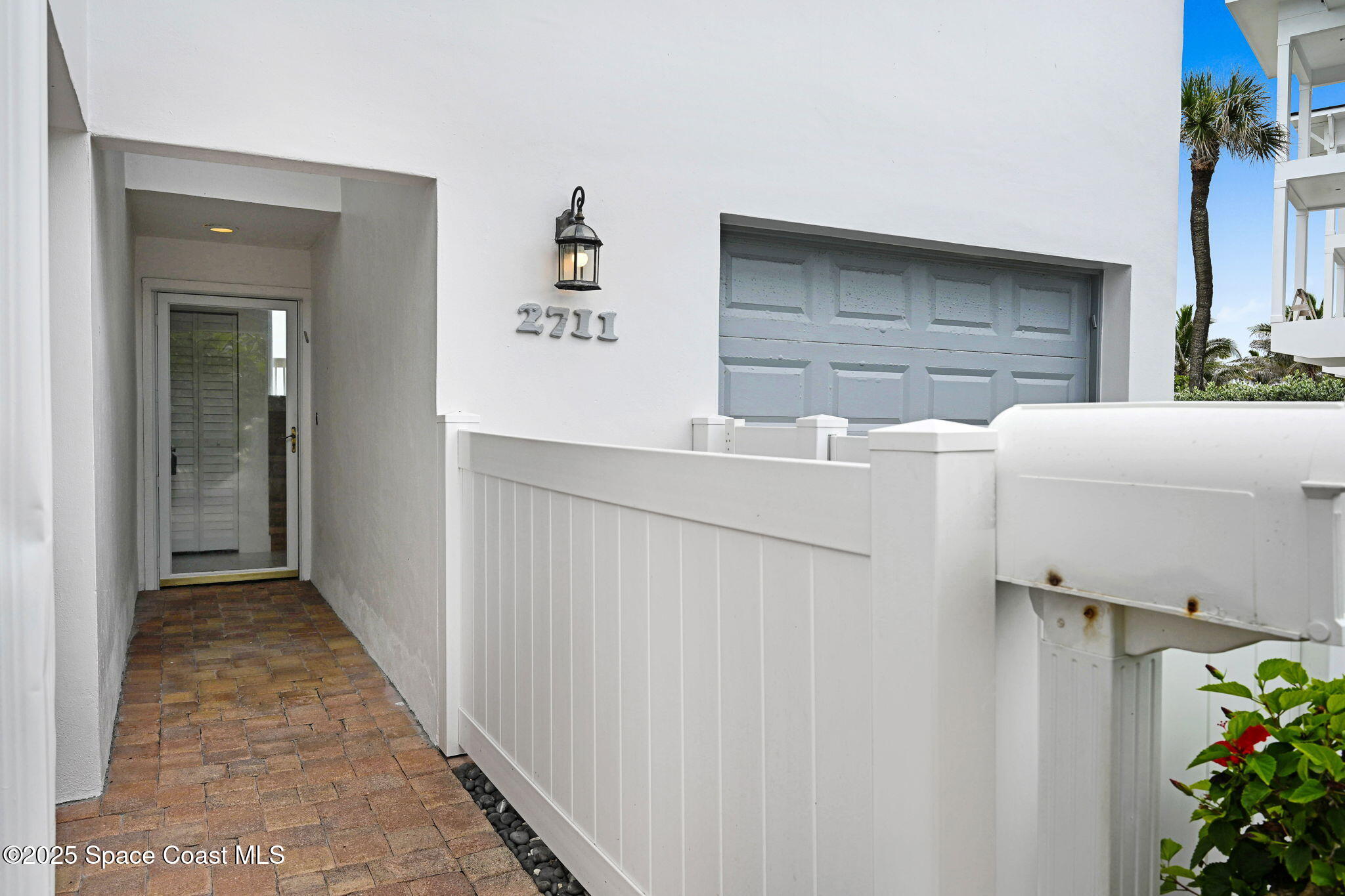 2711 S Highway A1a