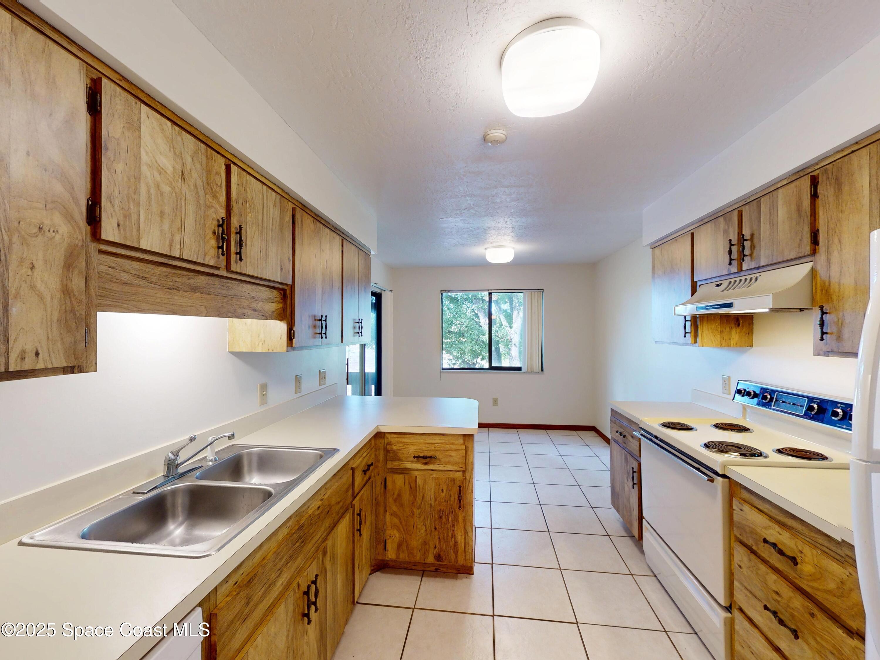 9017 Manchester Lane 21e