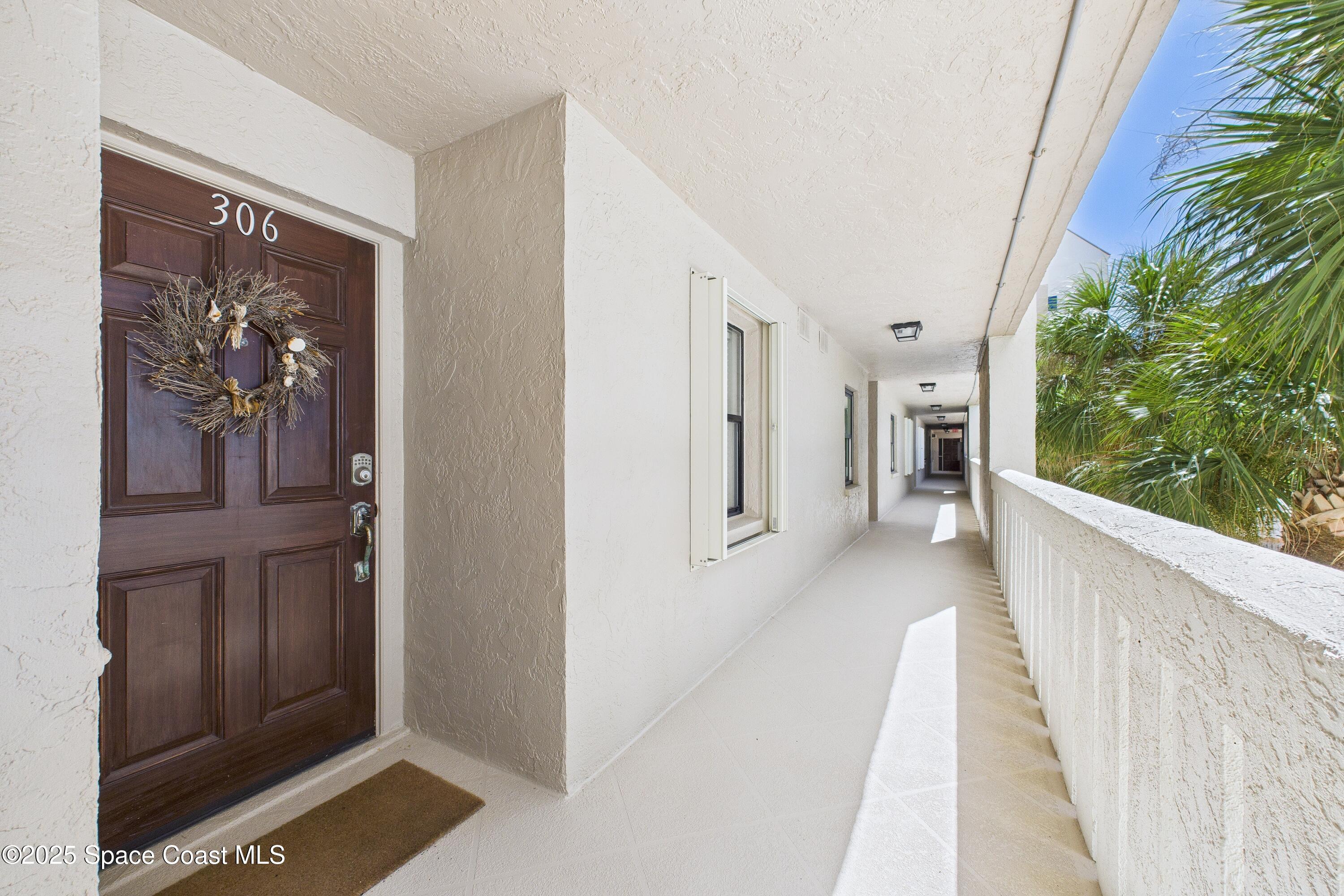 995 N Highway A1a 306