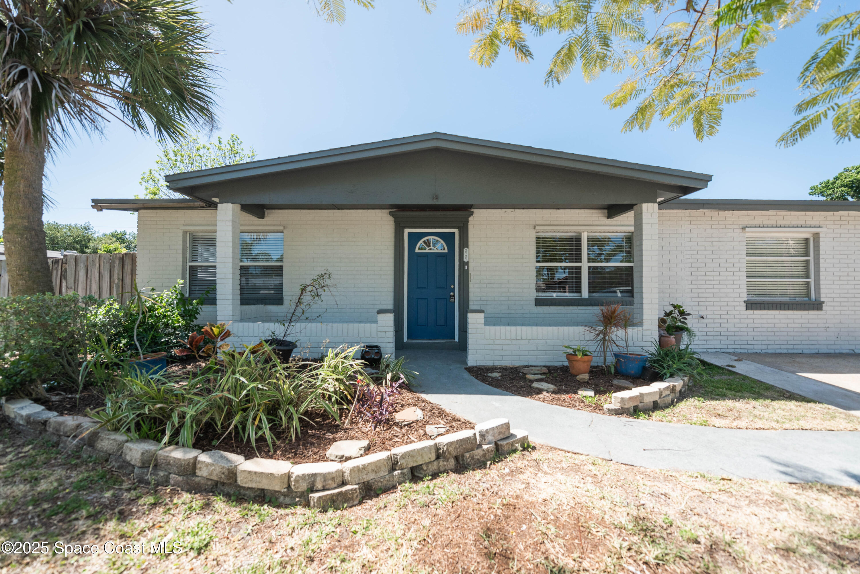 2121 Cindy Circle