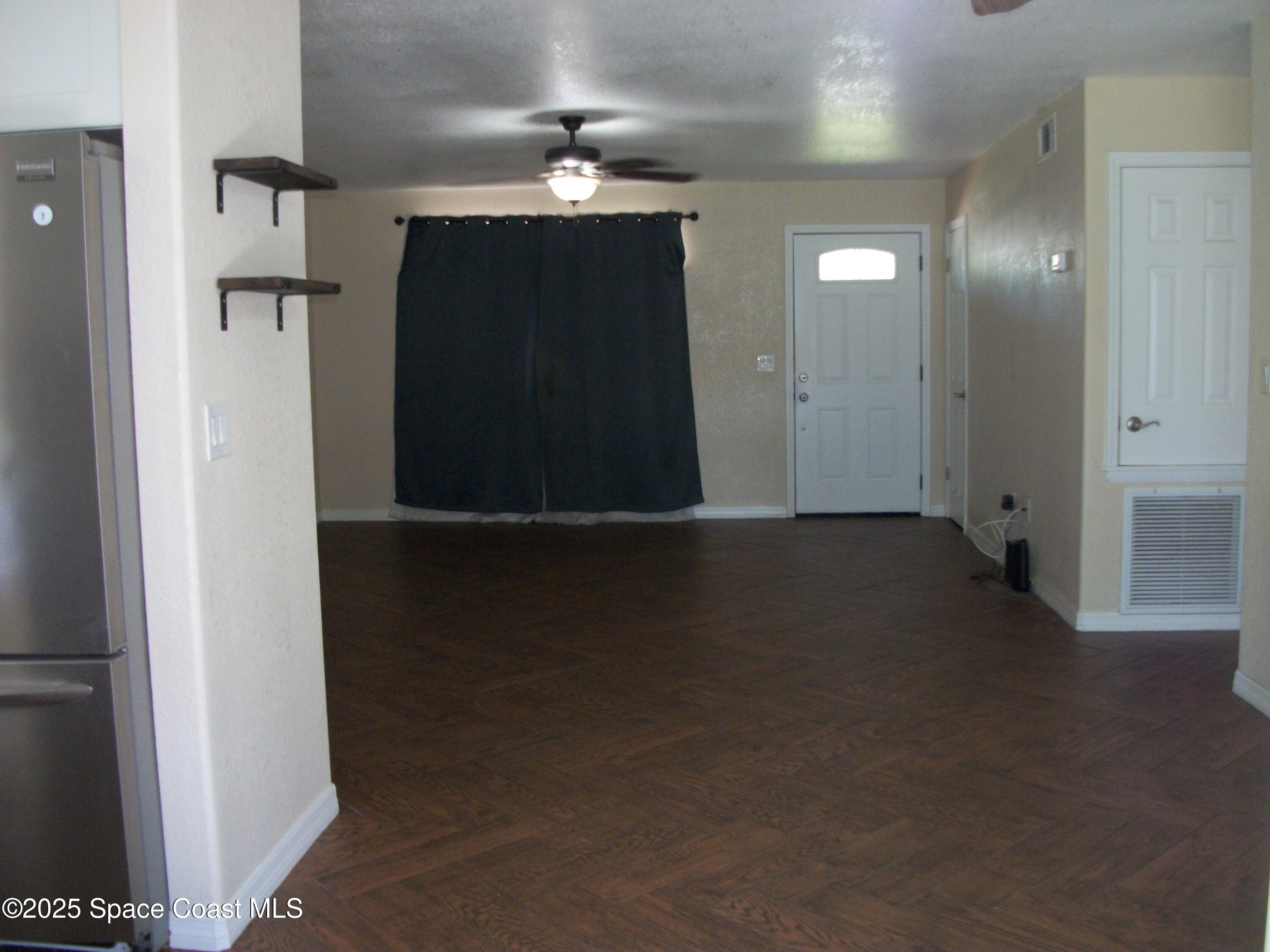 1015 Hibiscus Street