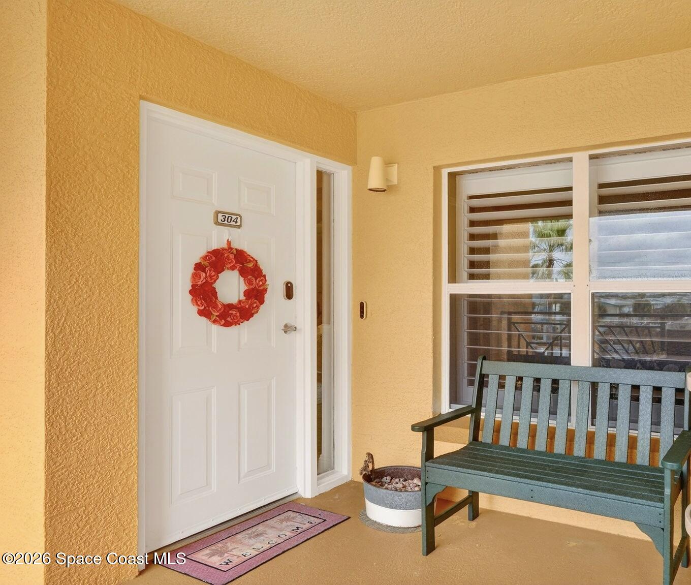 8472 Ridgewood Avenue 304