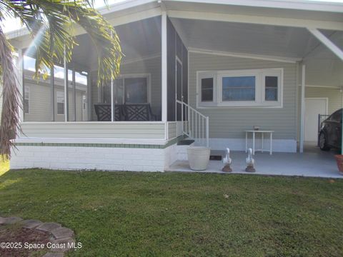 1142 Wren Circle W Barefoot Bay FL 32976