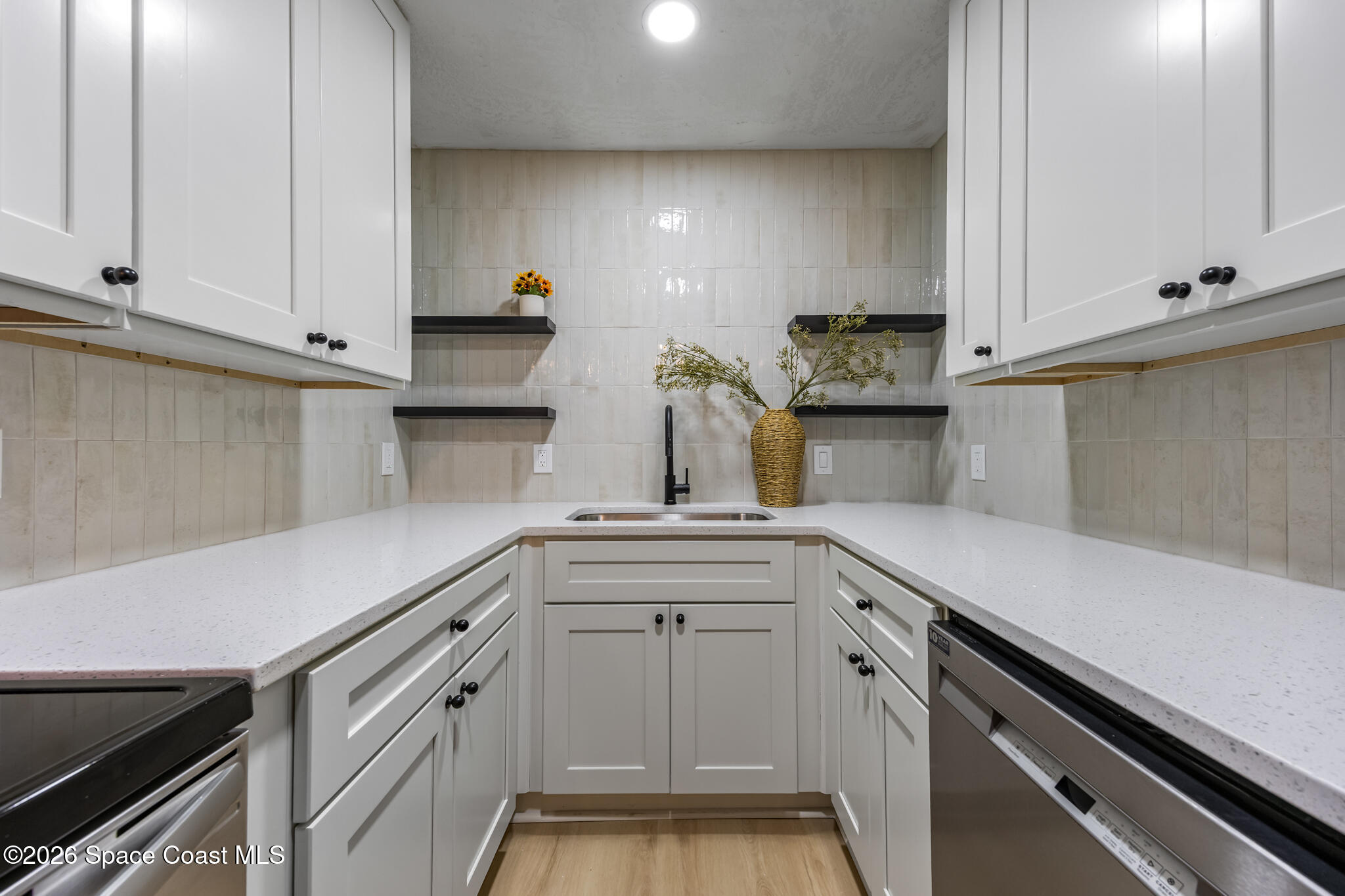 2082 Little John Road