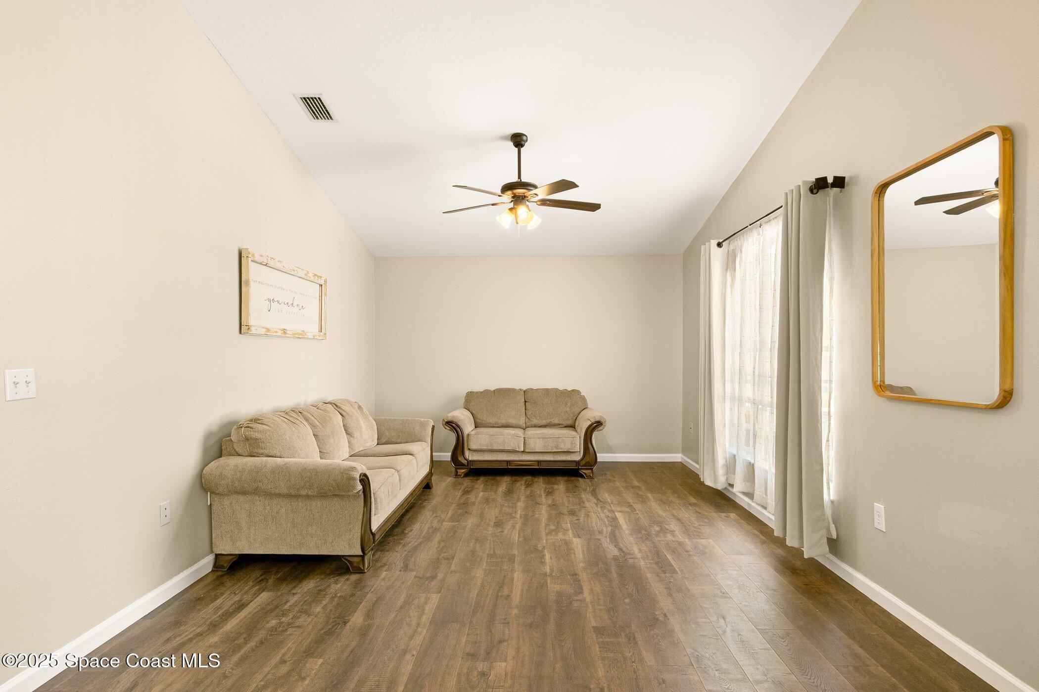 4133 Green Oak Drive
