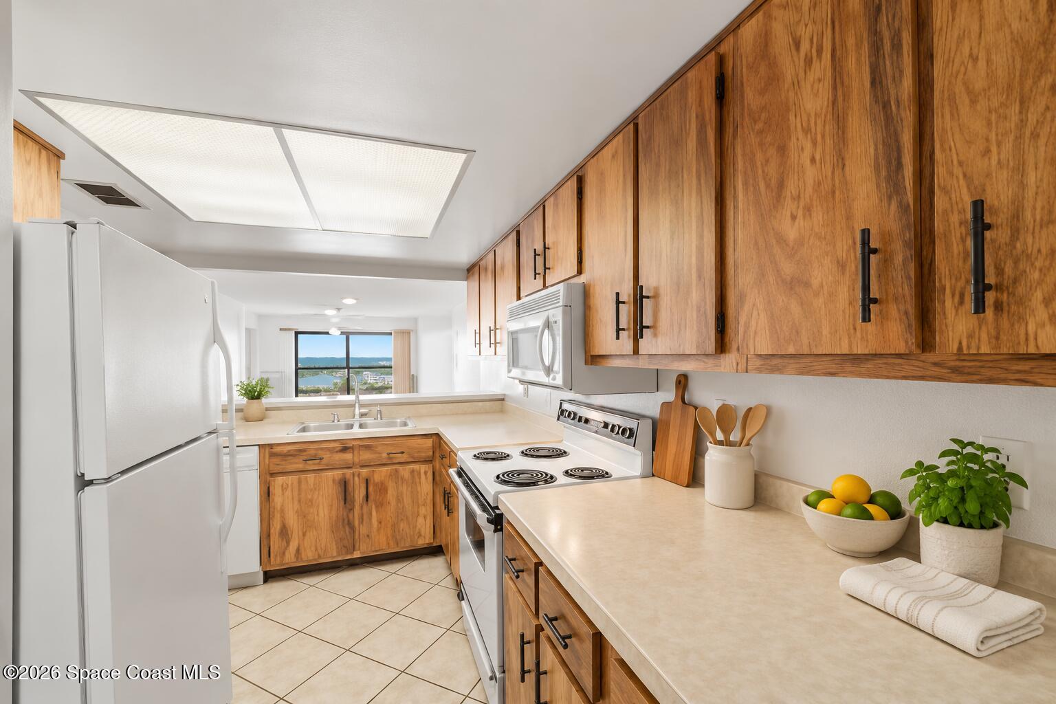 8496 Ridgewood Avenue 3304