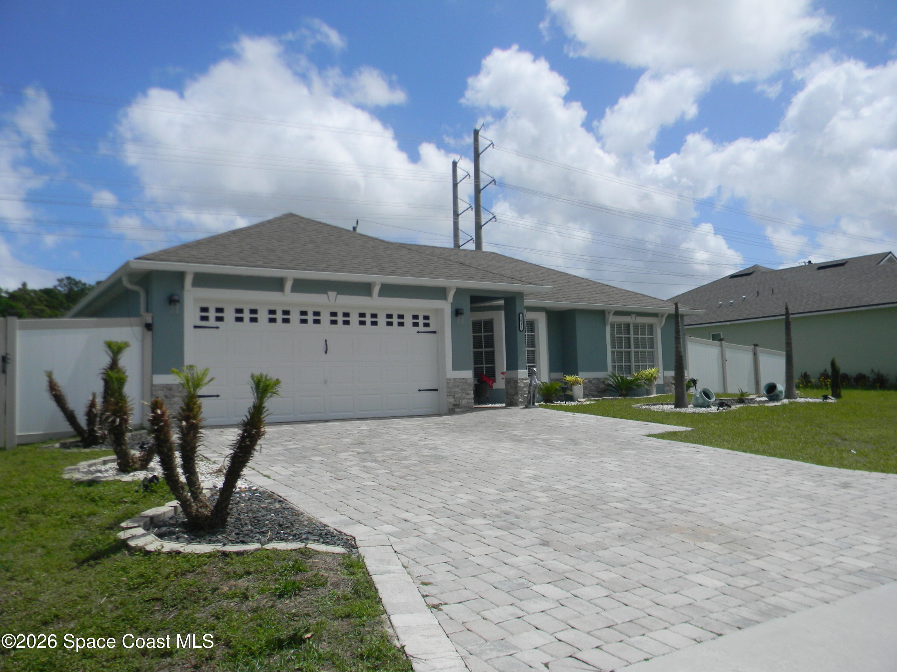 1619 Glencove Avenue NW