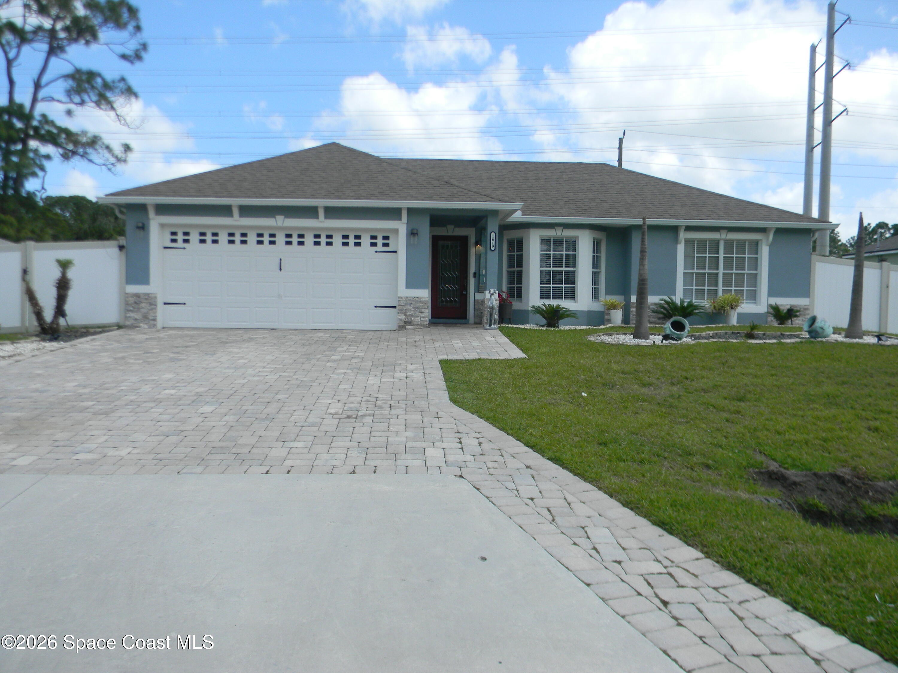 1619 Glencove Avenue NW