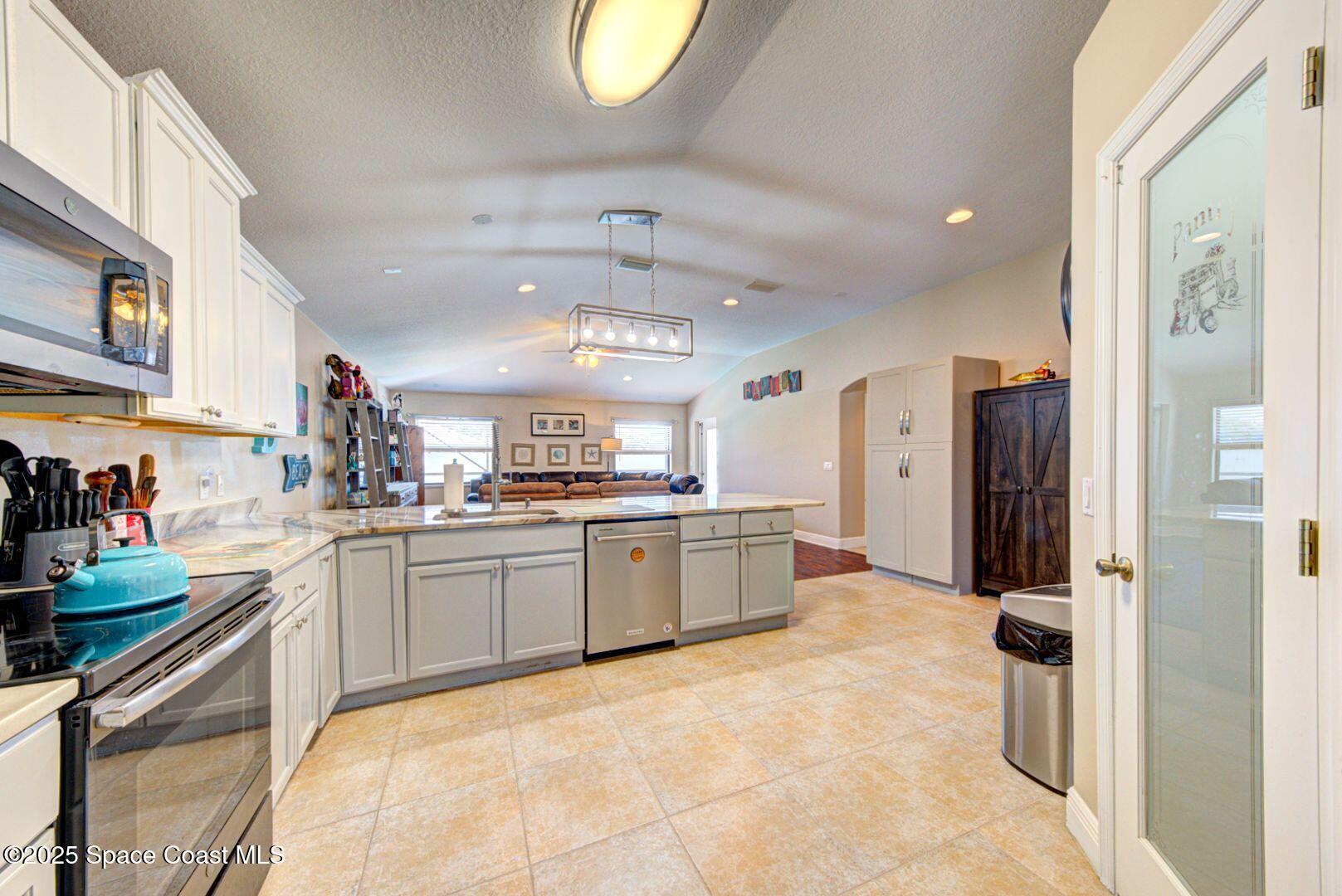 4082 Brantley Circle