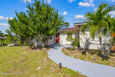 Single Family Residence in Melbourne FL 472 Sharon Drive.jpg