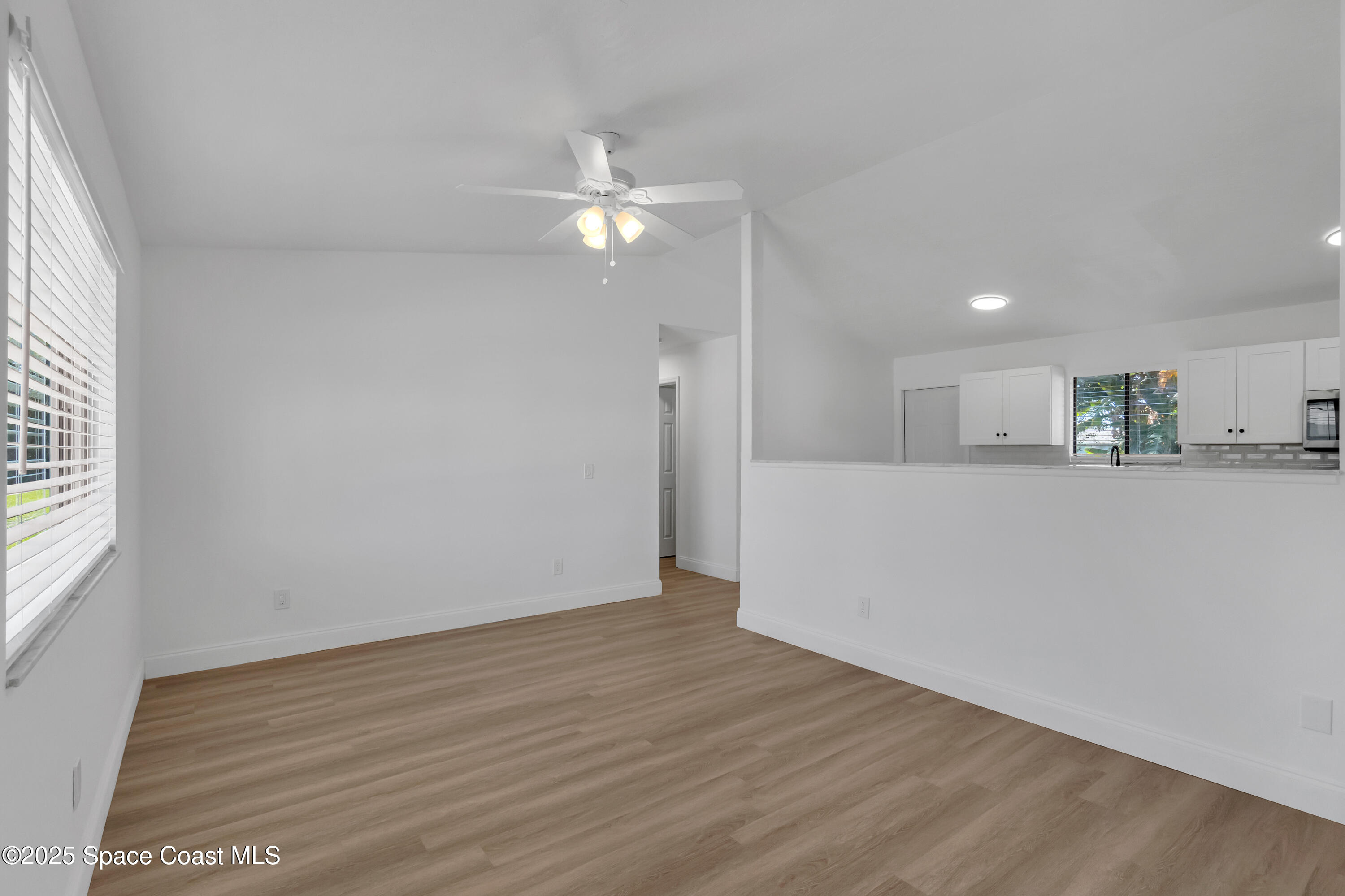 322 Ixora Avenue NW