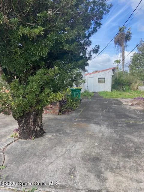 Mims, Florida 32754, United States, 3 Bedrooms Bedrooms, ,2 BathroomsBathrooms,Residential,Active,82409