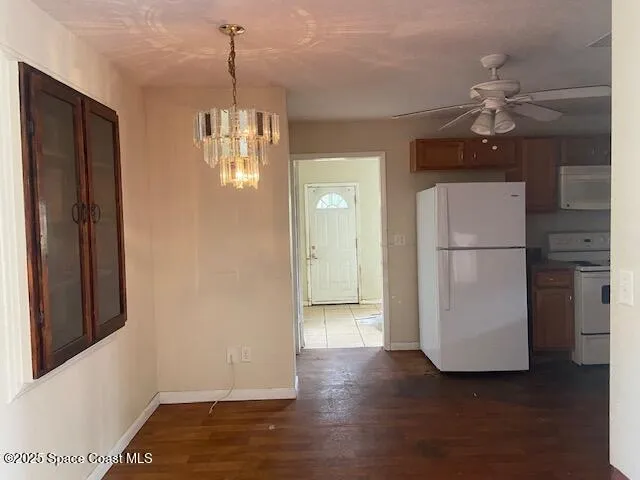 Mims, Florida 32754, United States, 3 Bedrooms Bedrooms, ,2 BathroomsBathrooms,Residential,Active,82409