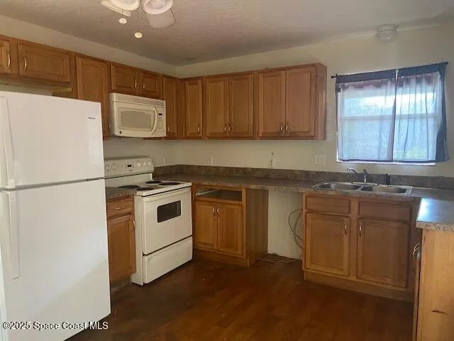 Mims, Florida 32754, United States, 3 Bedrooms Bedrooms, ,2 BathroomsBathrooms,Residential,Active,82409