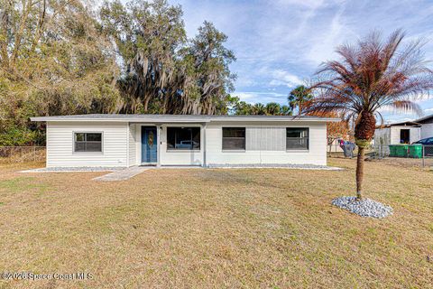 2773 W Hickory Circle Mims FL 32754