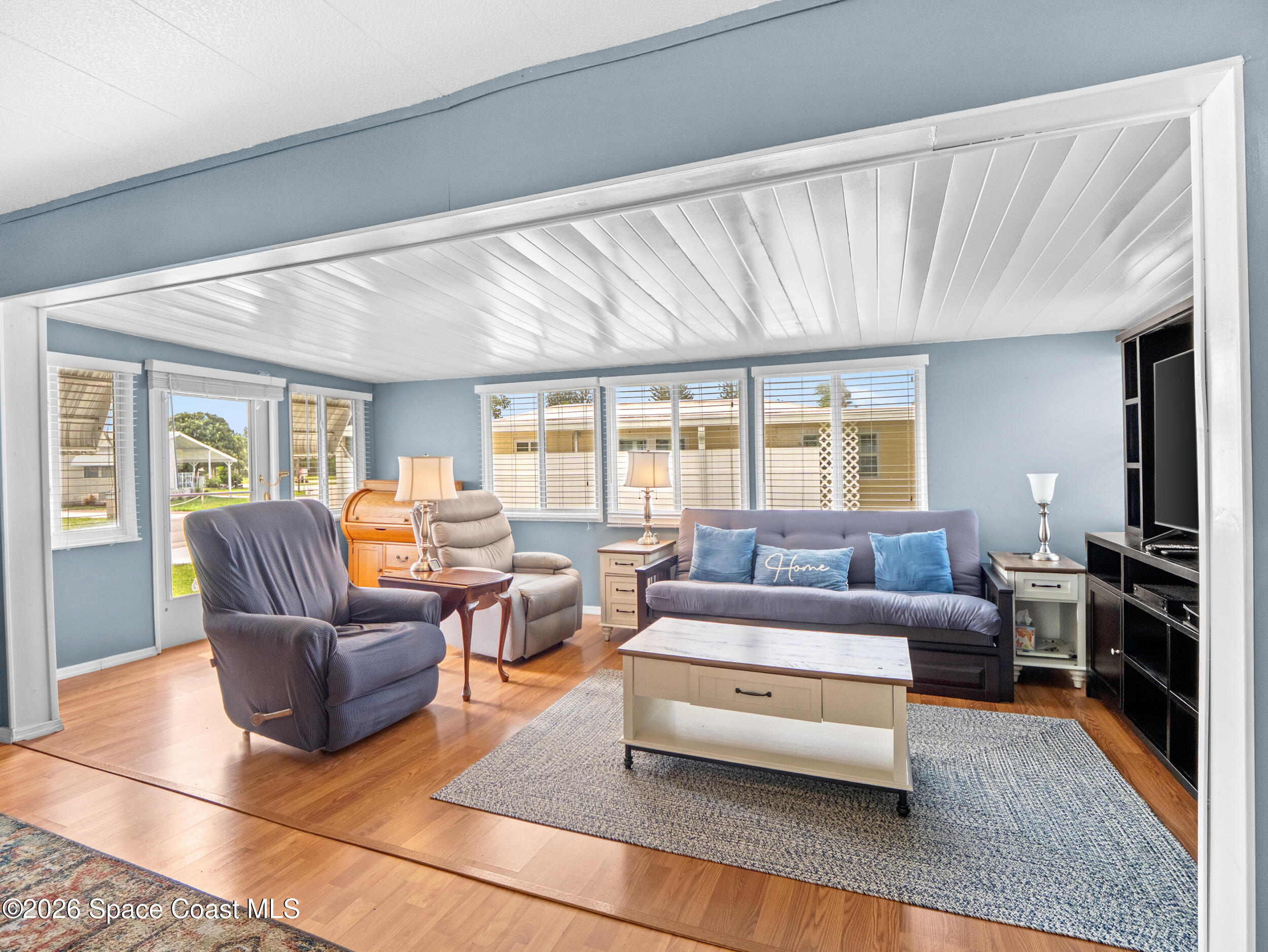 115 Holiday Park Boulevard NE