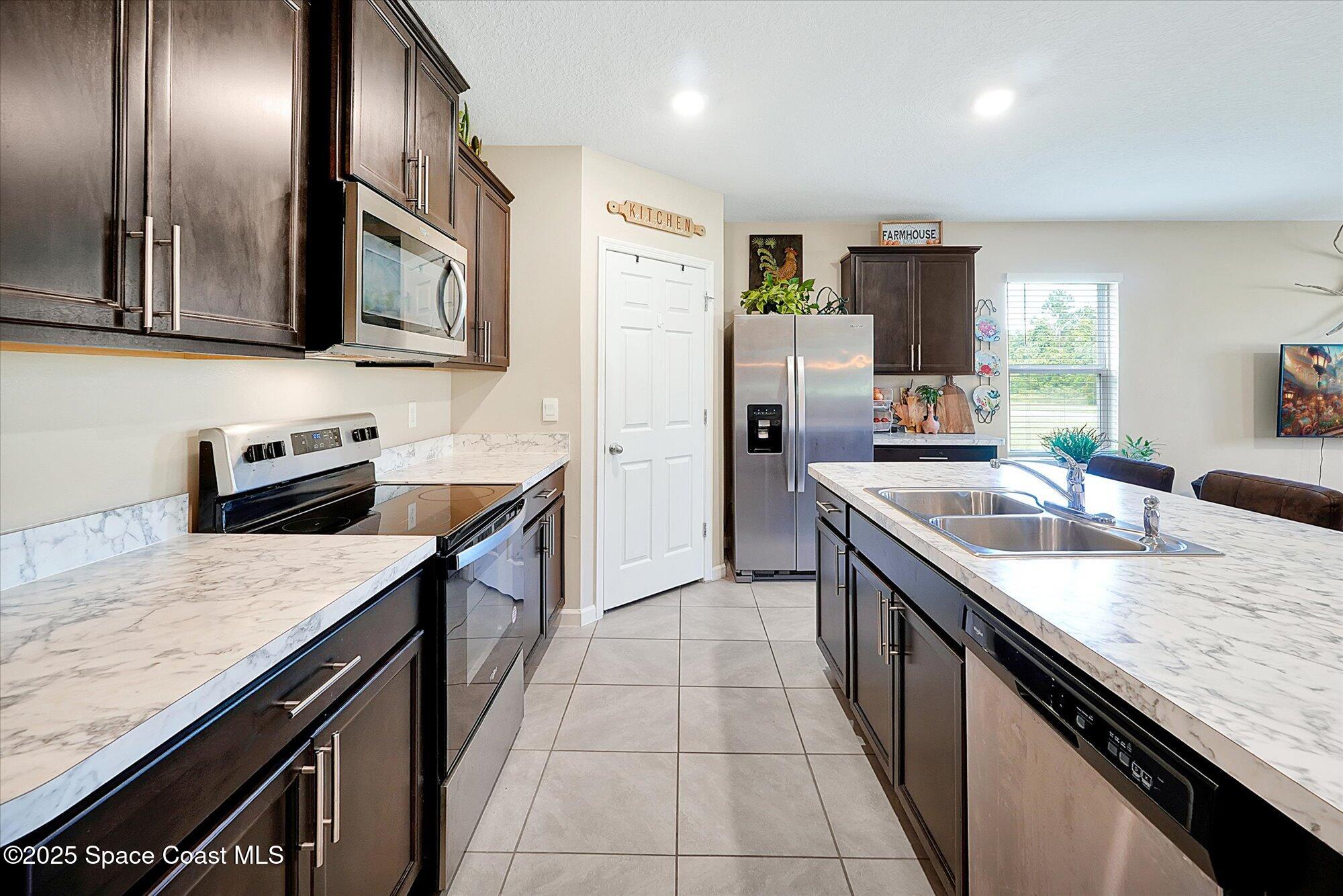 3573 Sandhill Crane Circle