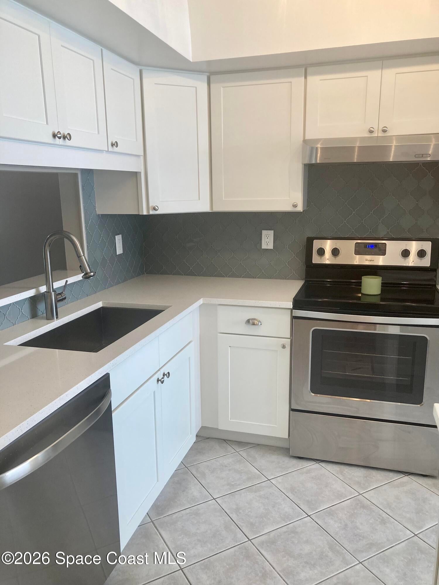 255 Paradise Boulevard 1