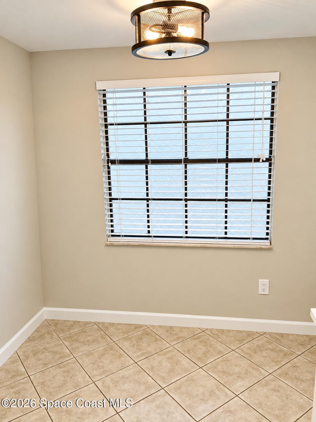 255 Paradise Boulevard 1