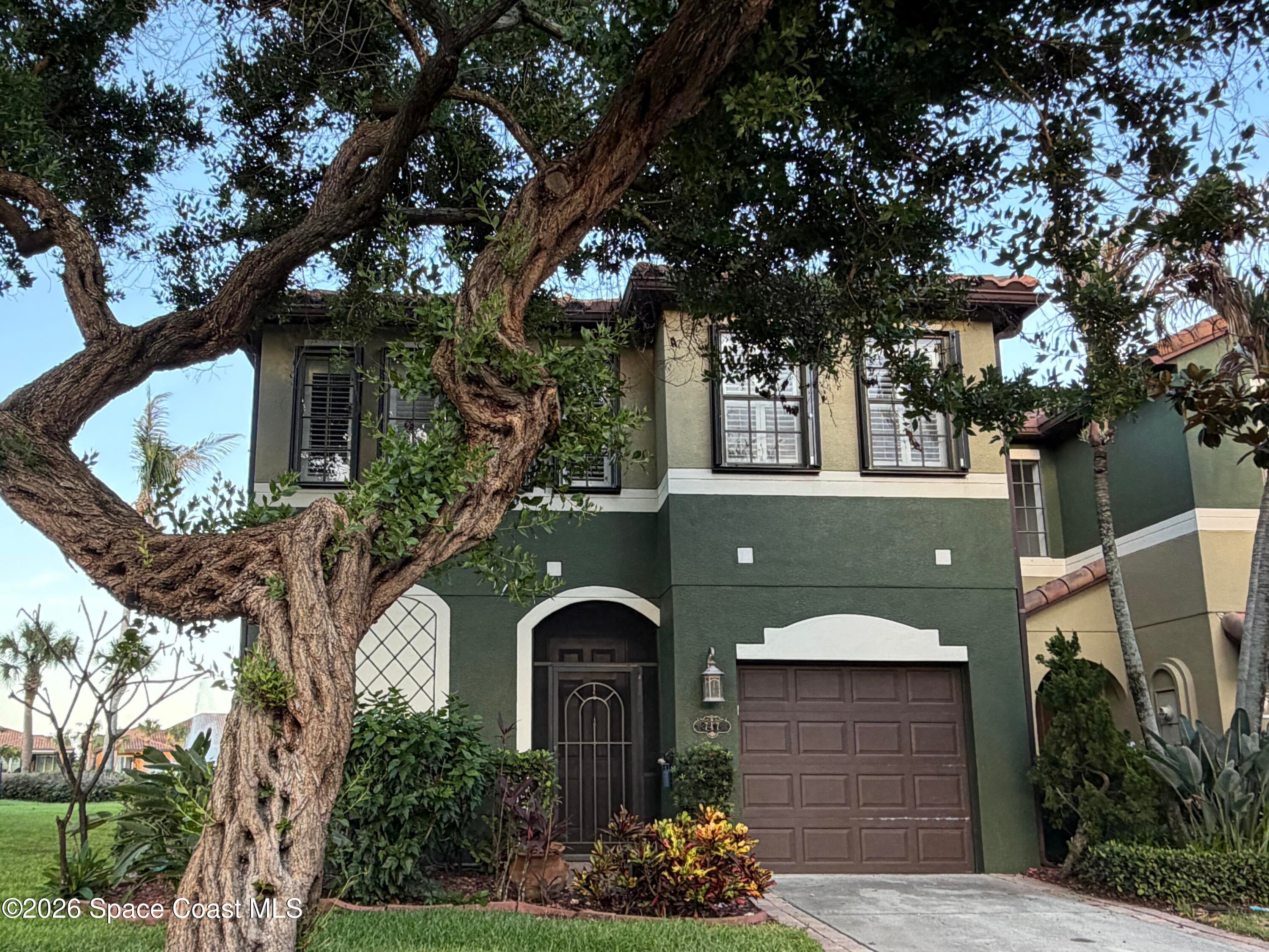 747 Ventura Drive