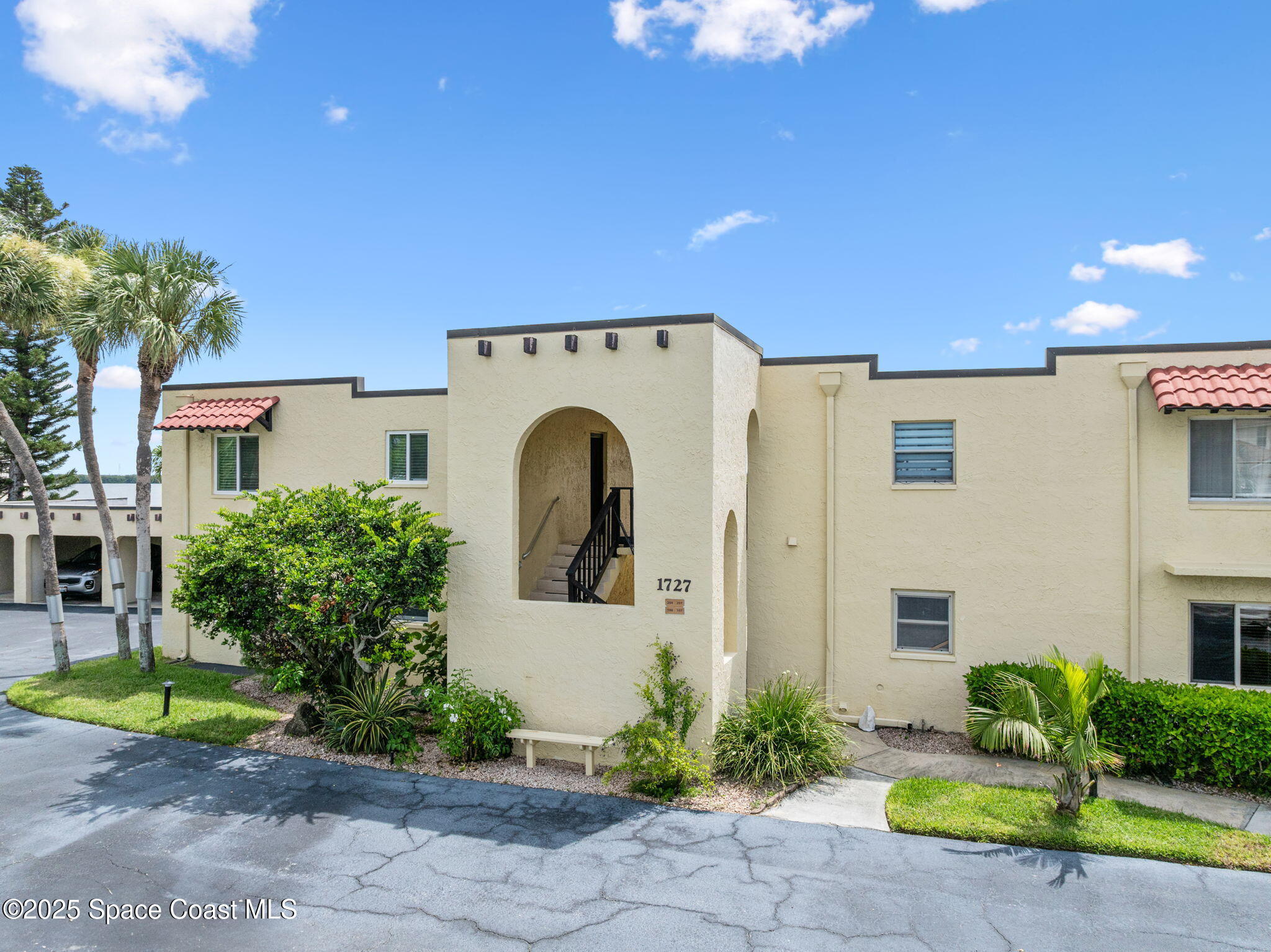 1727 Minutemen Causeway 108