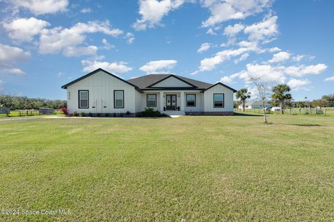 A home in Mims