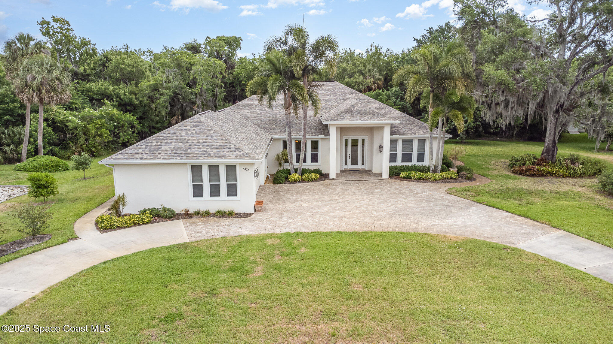 2270 Tanglewood Lane