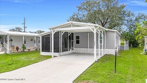 A home in Barefoot Bay