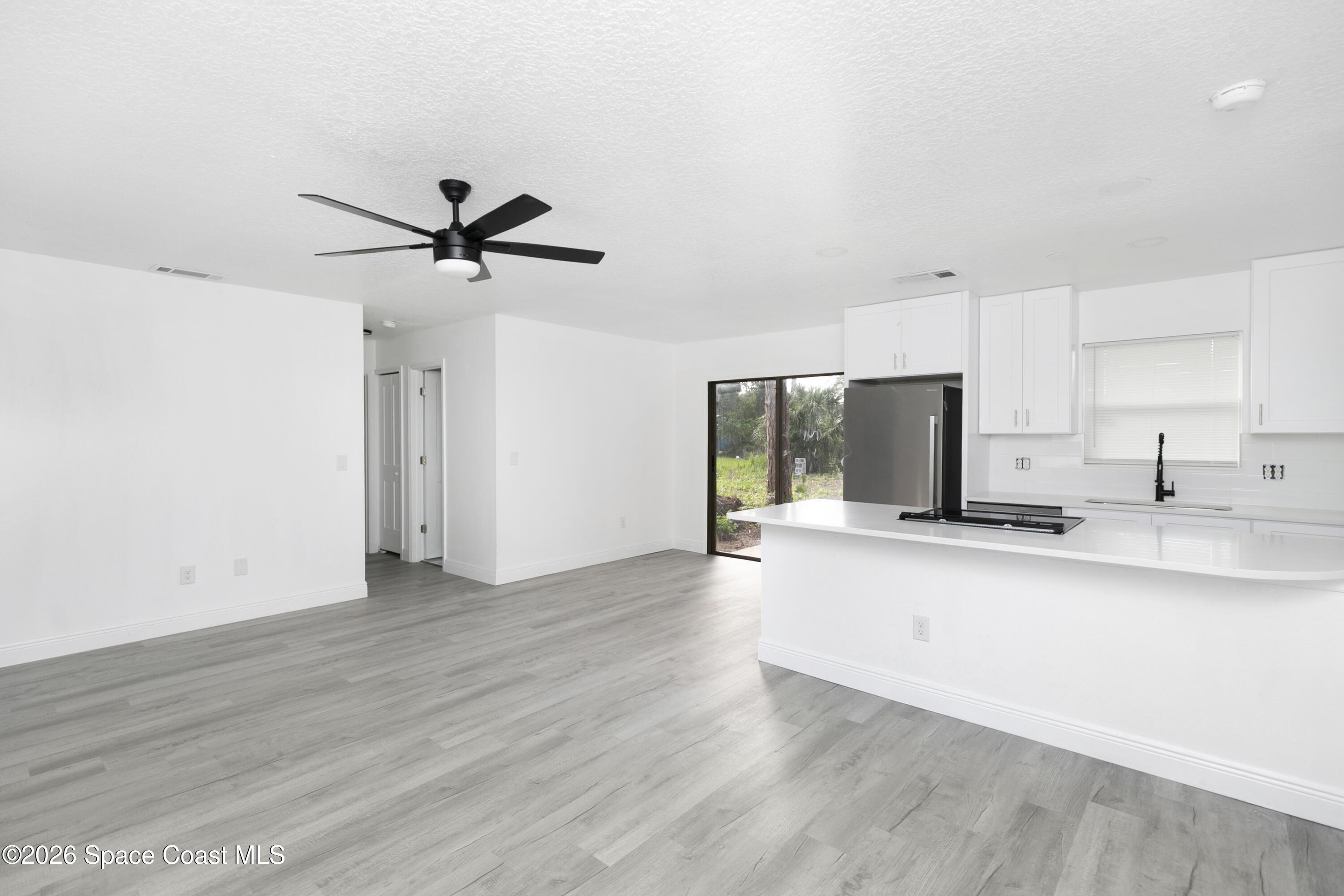 710 Airoso Road SE