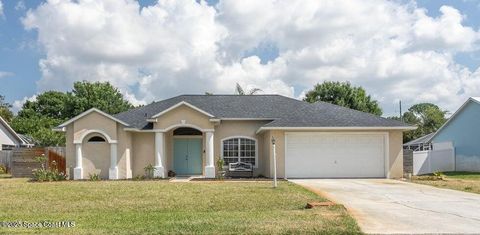 Photo of 4920 48th Place S, Vero Beach, FL 32967 (MLS # 1061151)