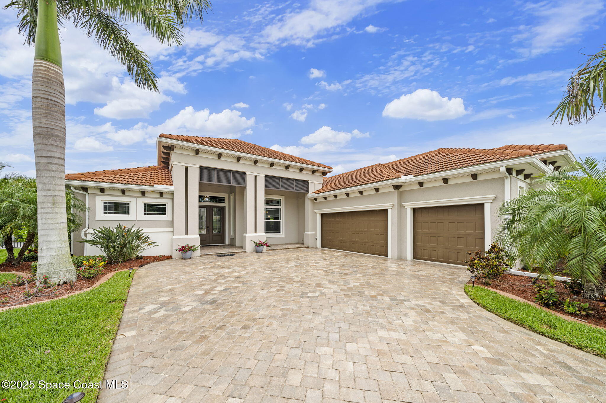 7962 Barrosa Circle