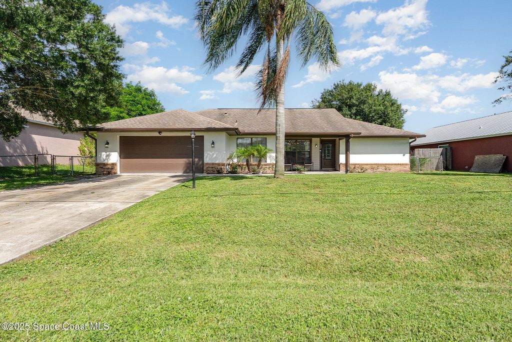 Photo of 1495 Wake Forest Road NW, Palm Bay, FL 32907 (MLS # 1059265)