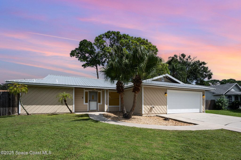 Photo of 1213 Coosa Avenue NE, Palm Bay, FL 32907 (MLS # 1058633)