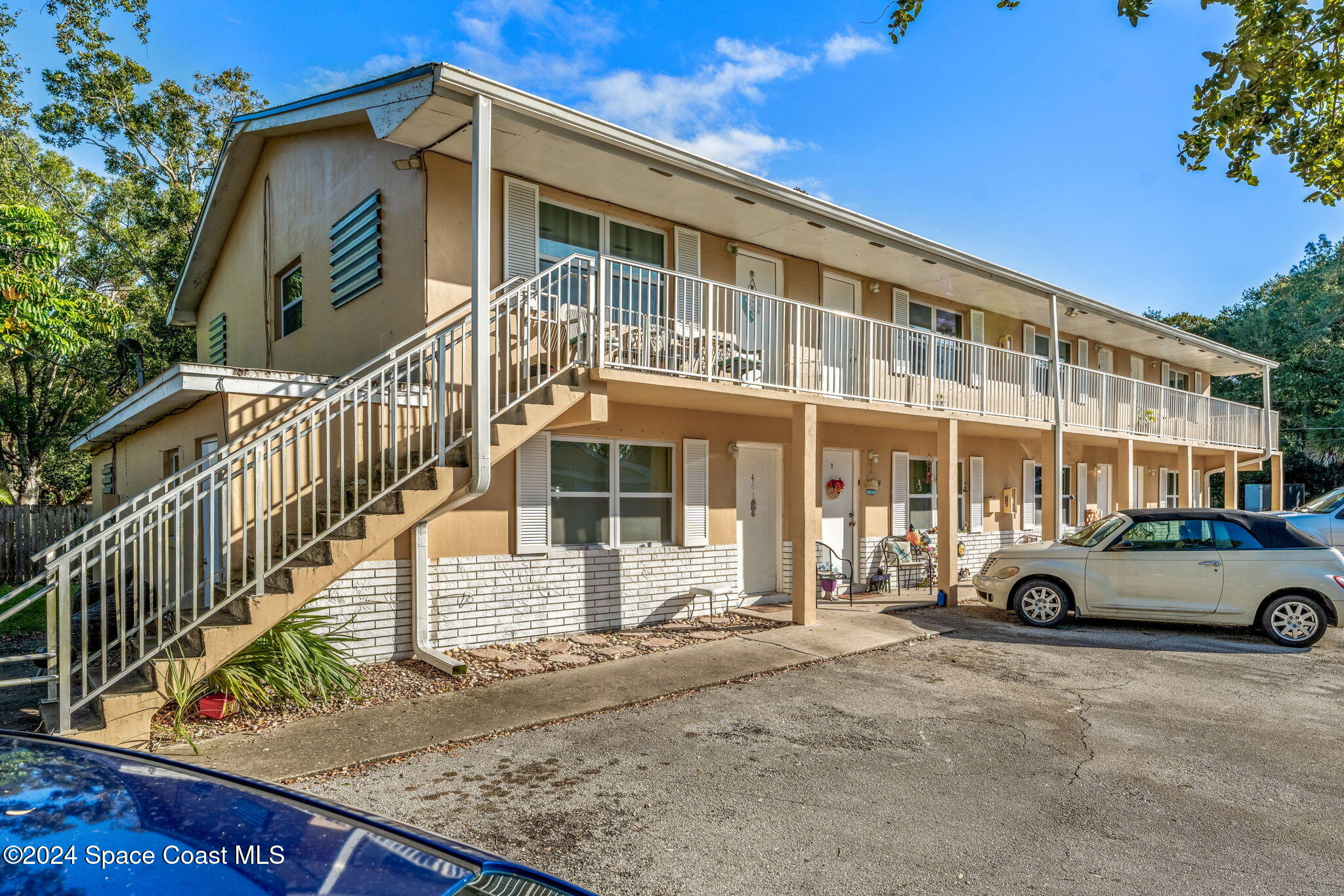 89 NW Irwin Avenue