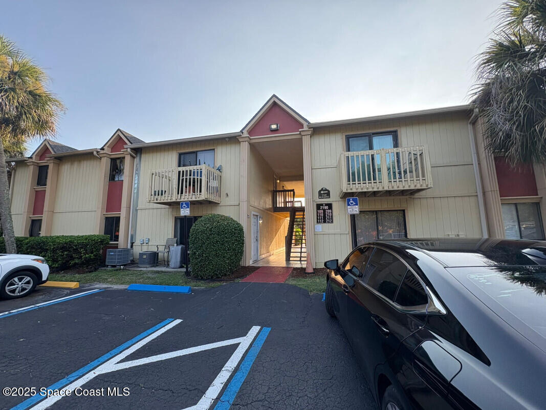 2190 Forest Knoll Drive NE 90-213